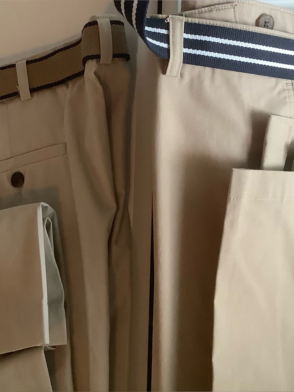 Men's Haggar Stretch Poplin Pants in Beige and  Khaki 40WX30L Straight Fit- New!